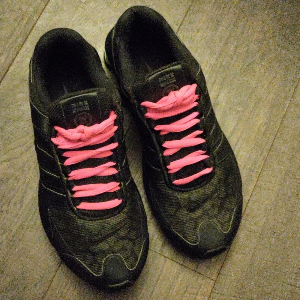 RARE: NIKE Shox NZ EU Women's Running Shoes 635791-020